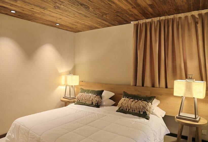 هتل Lodge Rocas Del Plata