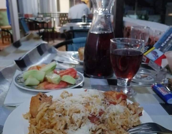 هتل Zakros Rooms Restaurant