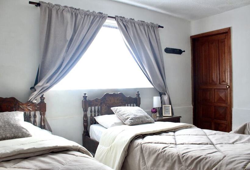 پانسیون Casa De Hospedaje Vivaio