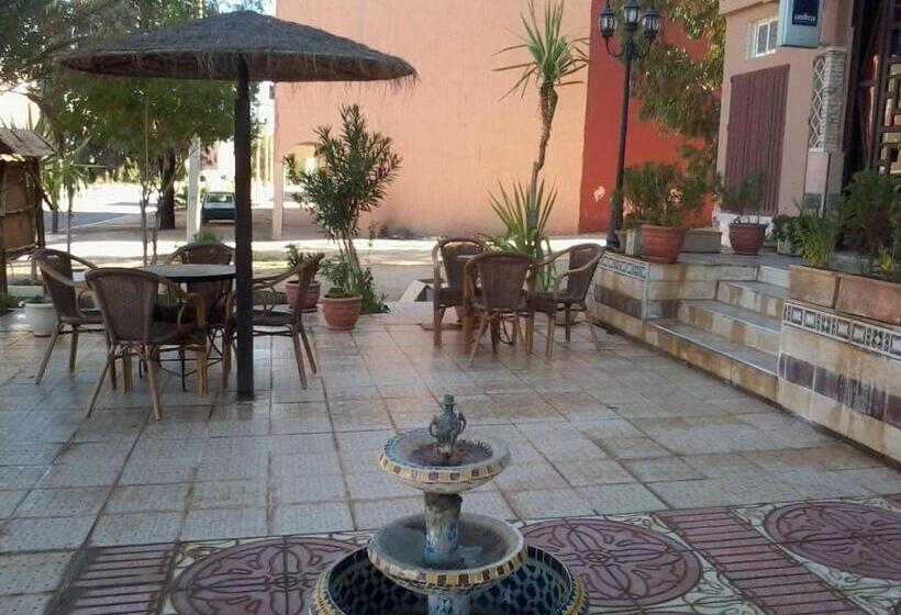 بنسيون Rochers Peints