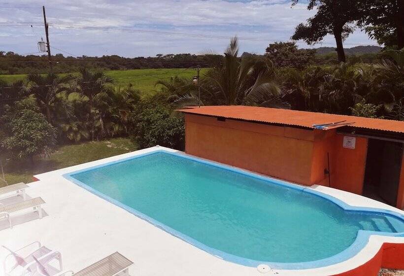 Vista Linda Lodge   Hostel