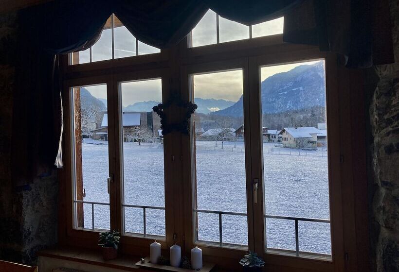 住宿加早餐  Alpenrose Beim Ballenberg