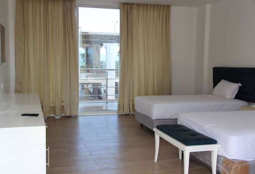 هتل City Plaza Salinas