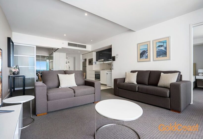 هتل Gold Coast Private Apartments