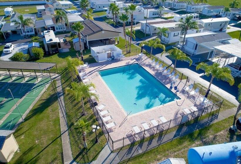 ホテル Grove Ridge Rv Resort