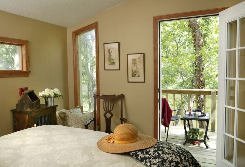 בית מלון כפרי Lake Lucerne Resort & Ranch