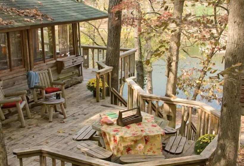 בית מלון כפרי Lake Lucerne Resort & Ranch