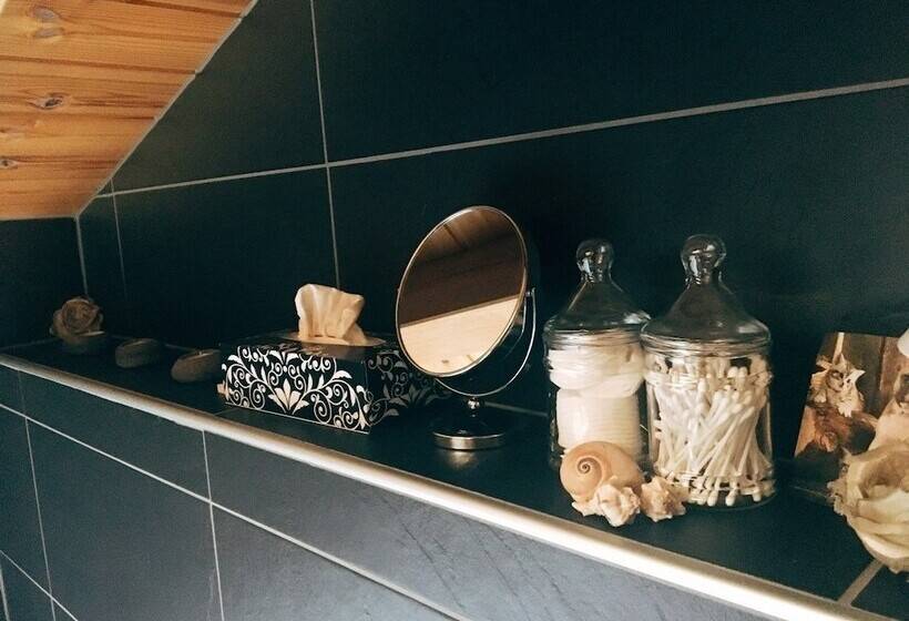 호텔 Loyehill Chalet. Swiss Alps Escape