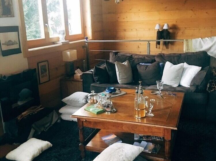 호텔 Loyehill Chalet. Swiss Alps Escape