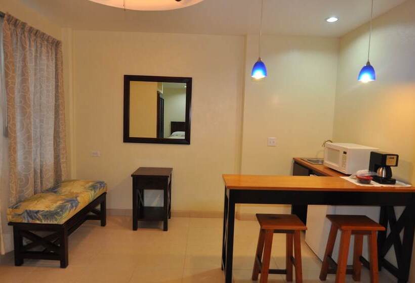 בית מלון כפרי Rainbow