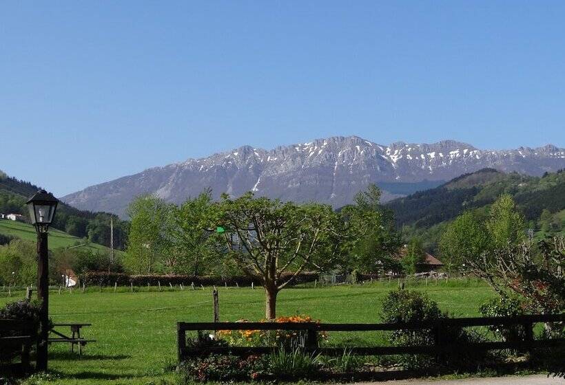 فندق ريفى Agroturismo Y Apartamentos Ondarre