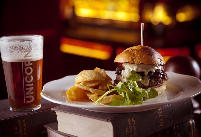 هتل The Bulls Head