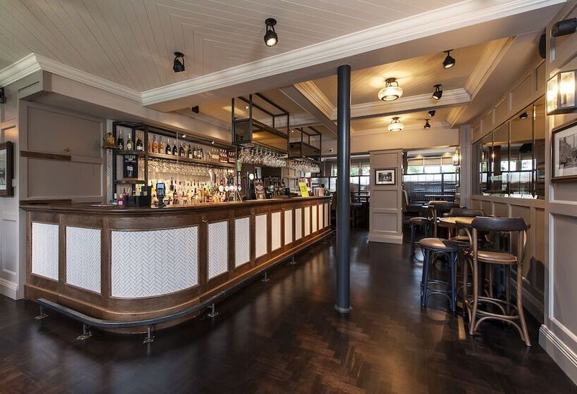هتل The Bulls Head