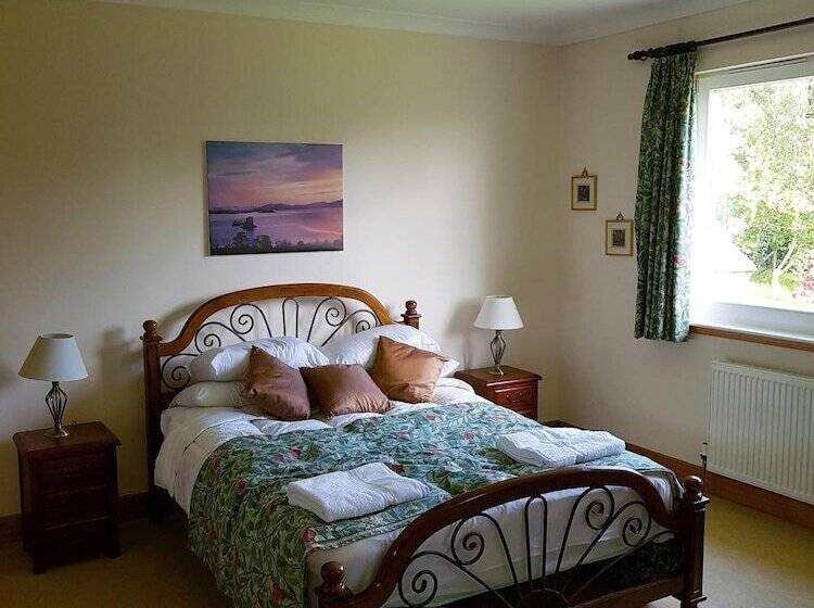 بنسيون Appin Bay View