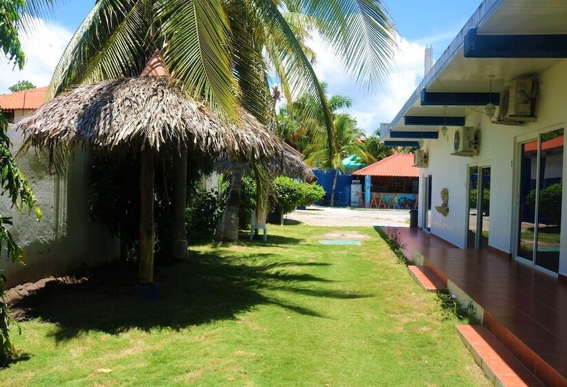 ペンション Bellamar Beach Inn