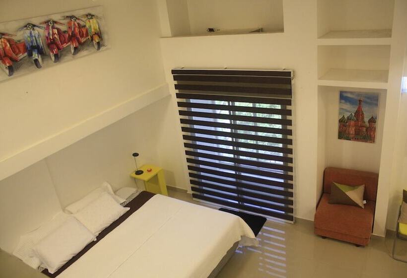 پانسیون Chawpi Lodge