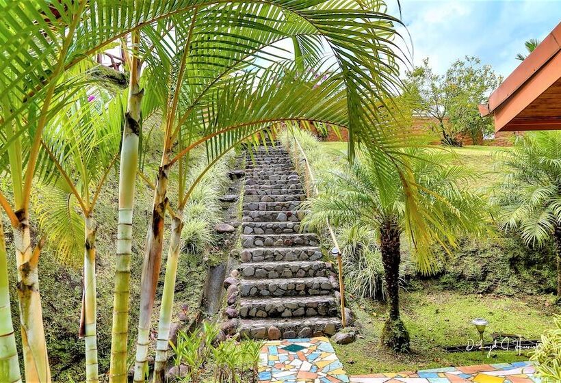 پانسیون Encantada Guest House: Spectacular View & Excellent Reviews