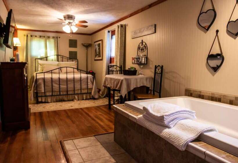 펜션 Hocking Hills Inn