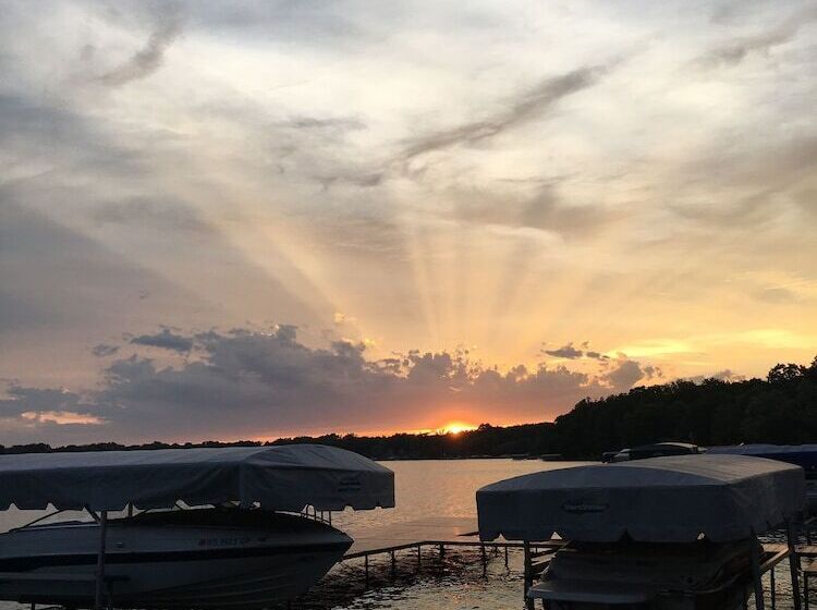 פנסיון Lake Ripley Lodge W Lake Front Rooms, Grand Porch, Kayaks & Paddleboard