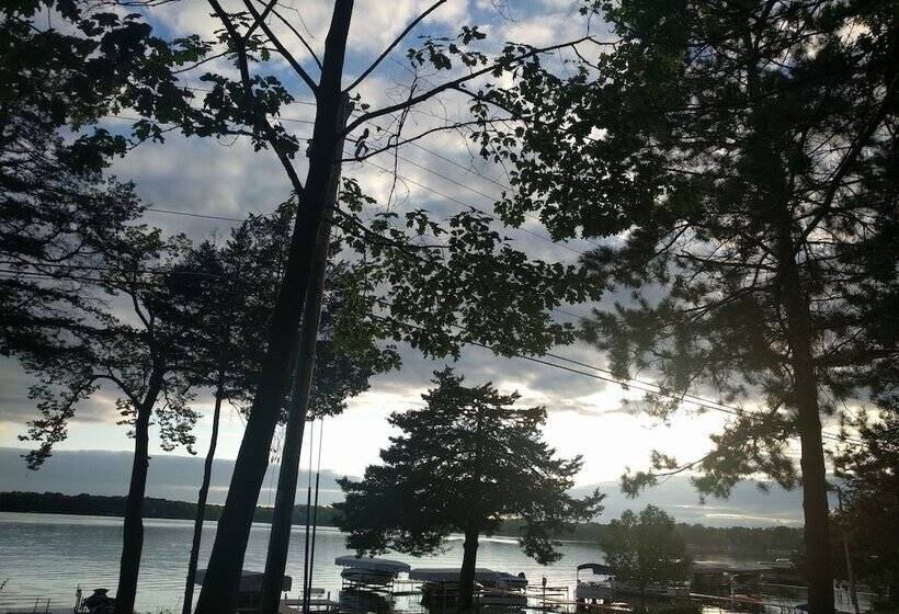 פנסיון Lake Ripley Lodge W Lake Front Rooms, Grand Porch, Kayaks & Paddleboard