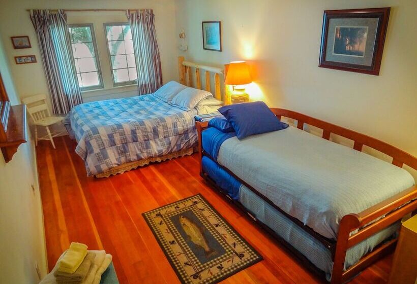 פנסיון Lake Ripley Lodge W Lake Front Rooms, Grand Porch, Kayaks & Paddleboard