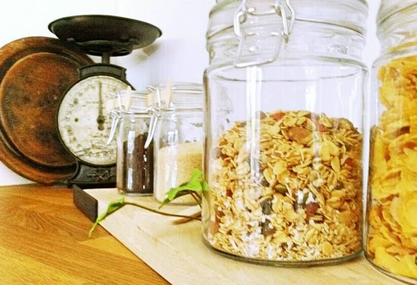 بنسيون The Estate Koroit Boutique