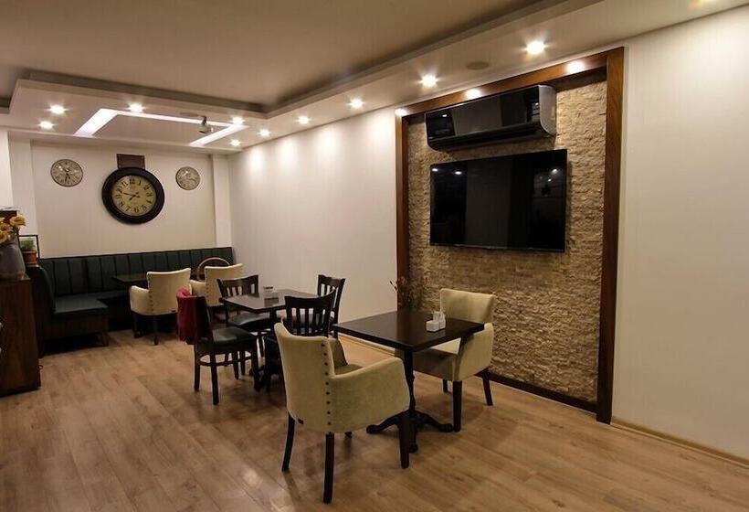 Upart Home