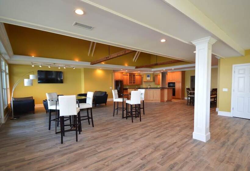 Waters Edge B&b Resort