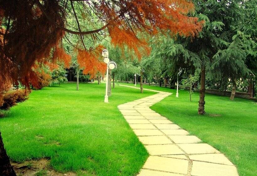 Yalcin Hotel Resort