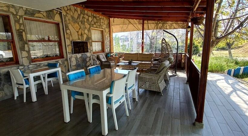 Zeytin Otel Altinoluk