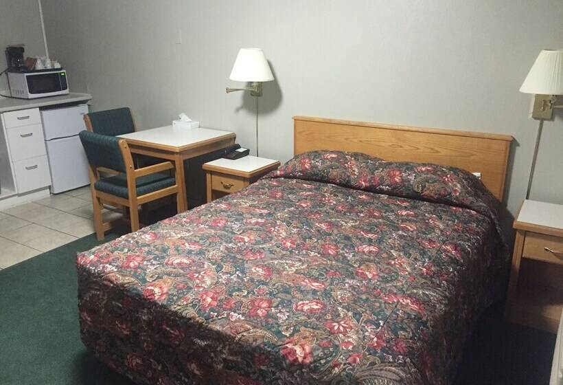 4 Pines Motel