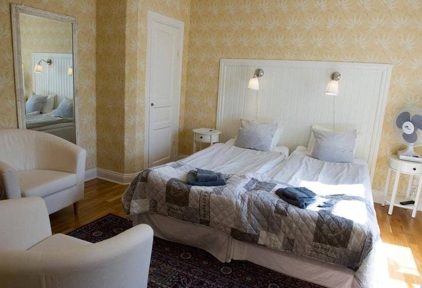 تختخواب و صبحانه Lilla Hotellet