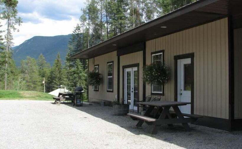 Evergreen Motel