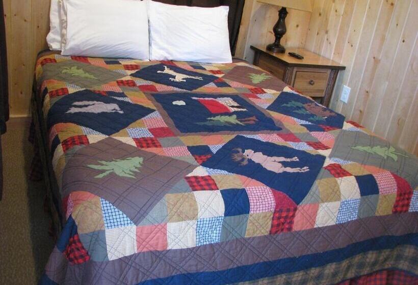 Evergreen Motel