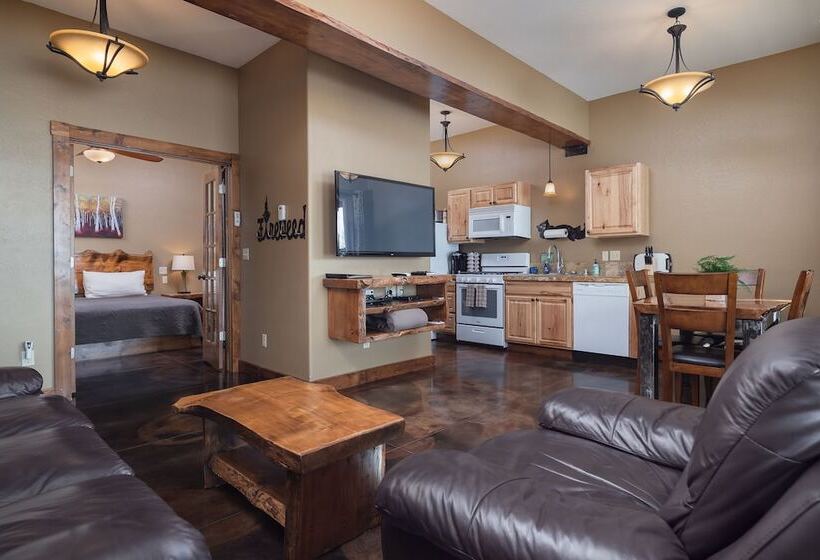 هتل Baycrest Lodge