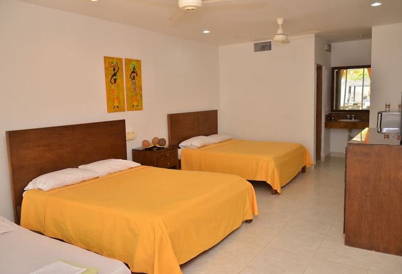 هتل Cabañas Venecia