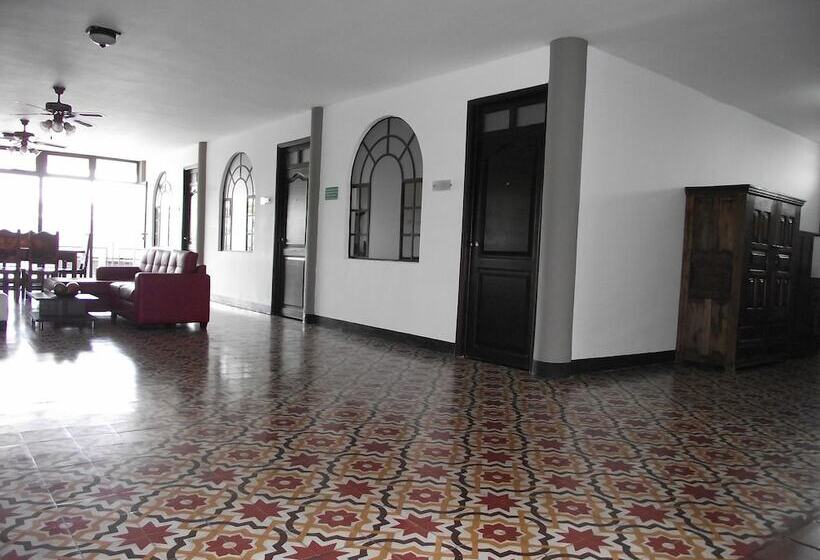 Hotel Pacanaima
