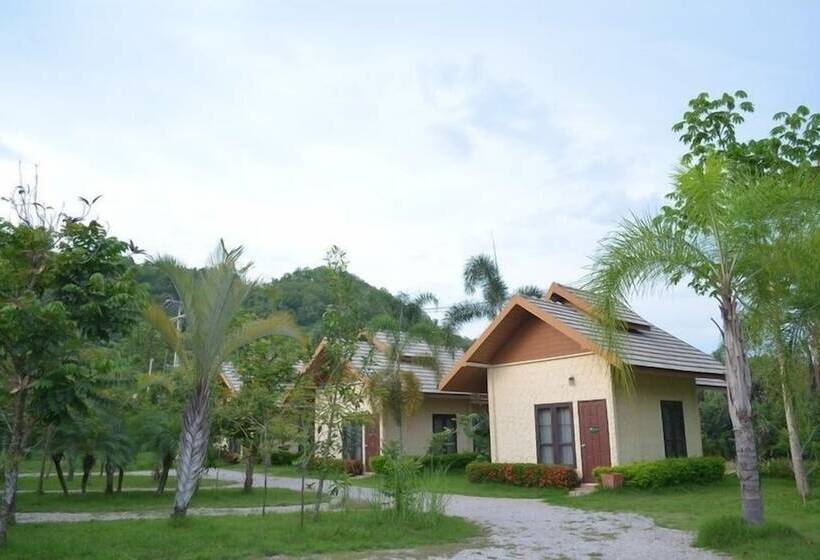 هتل Pangsarapee Resort