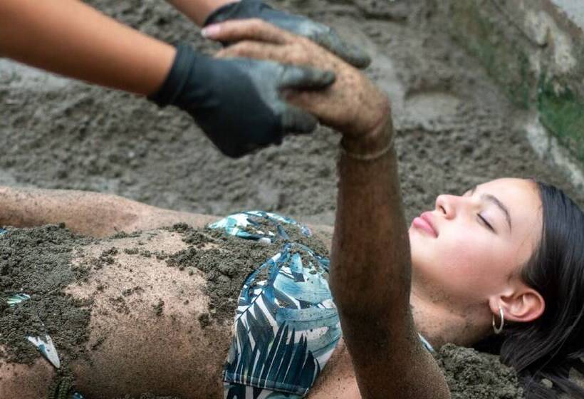 هتل Termales San Vicente