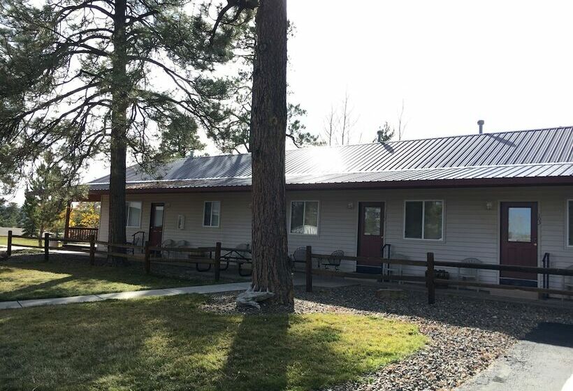 모텔 Mountain Landing Suites & Rv Park