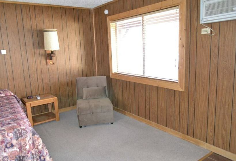 The Village Inn Motel And Restaurant