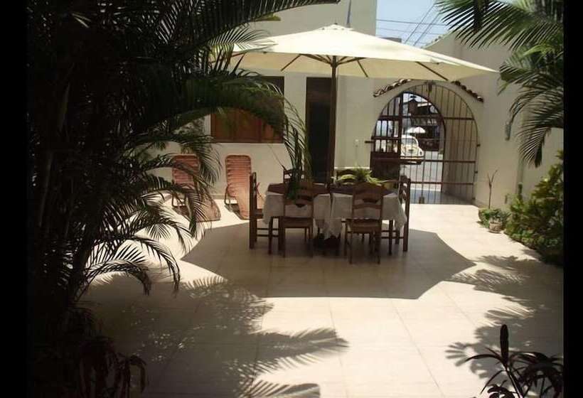 ユースホステル Las Brisas Hostal