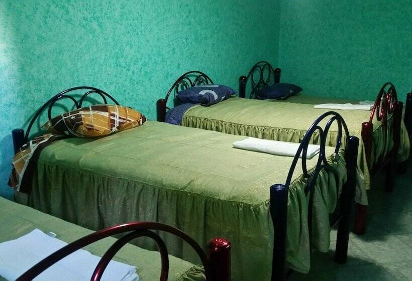 هاستل De Sal Reina Del Salar