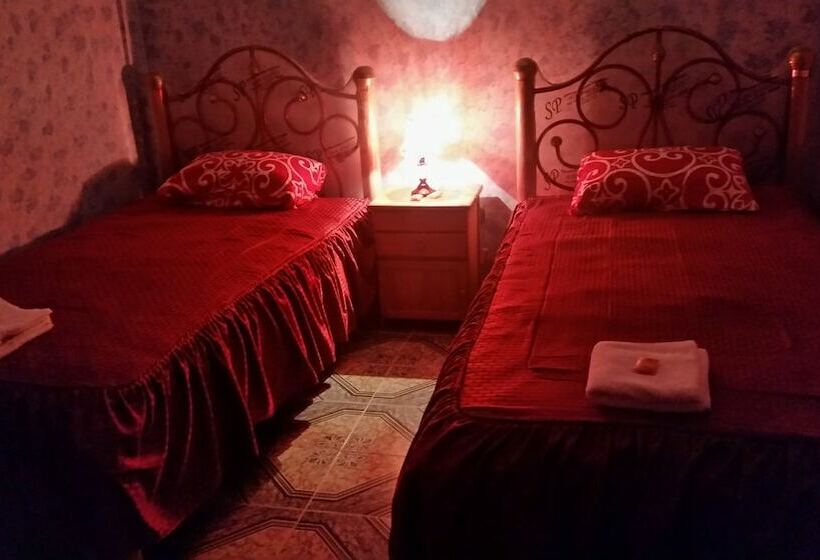 هاستل De Sal Reina Del Salar