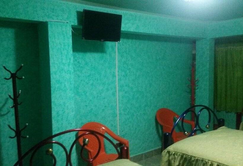 هاستل De Sal Reina Del Salar