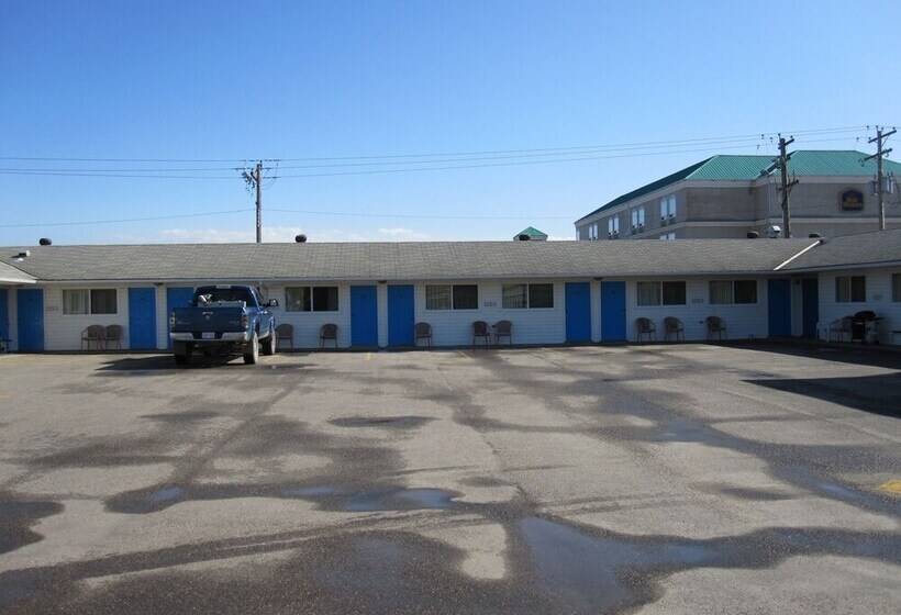 Aries Motel