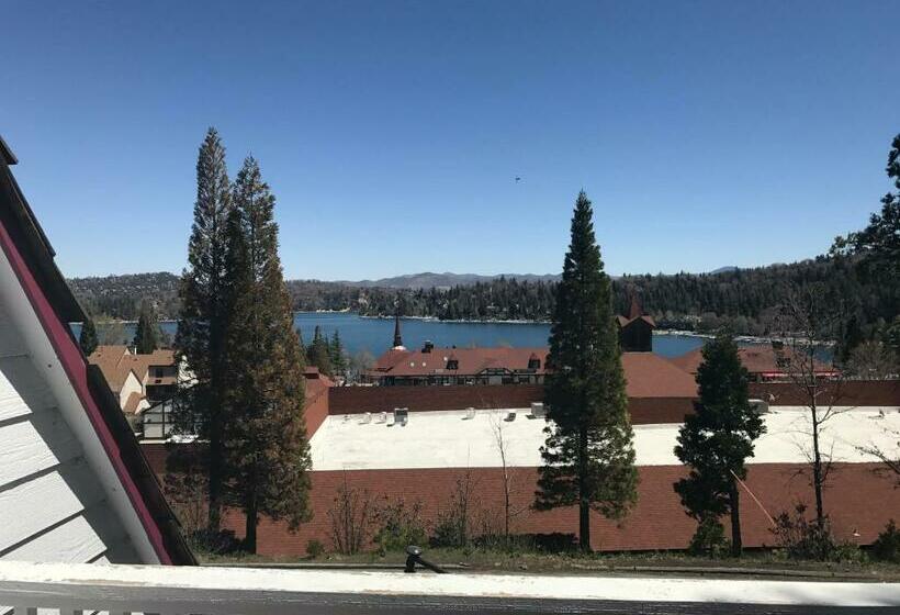 צימר Arrowhead Lake Inn