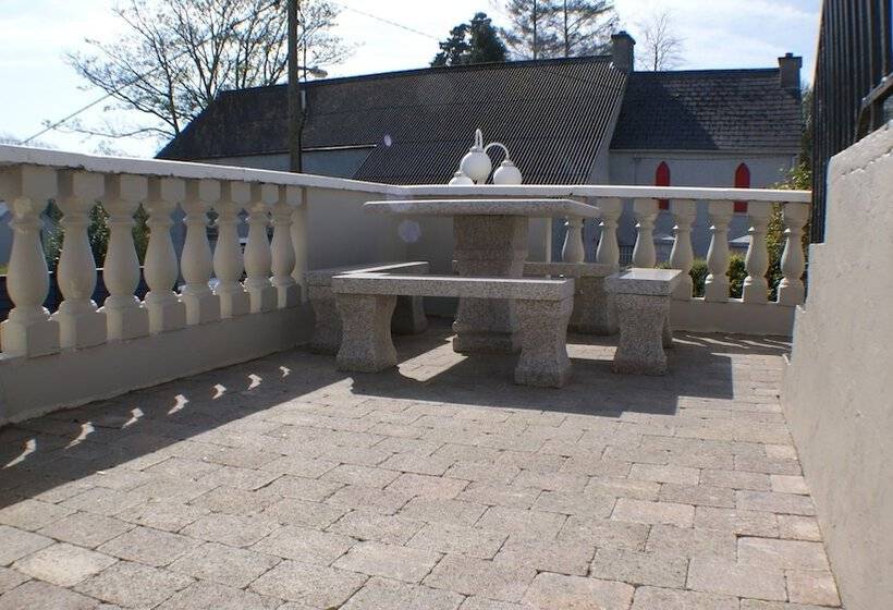 Eske Villa Bed & Breakfast