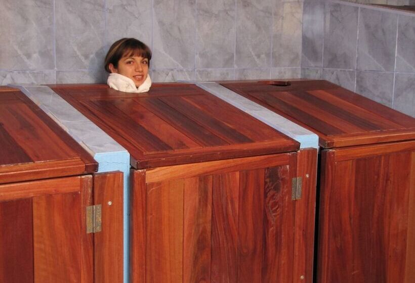 مسافرخانه Hosteria El Surillal