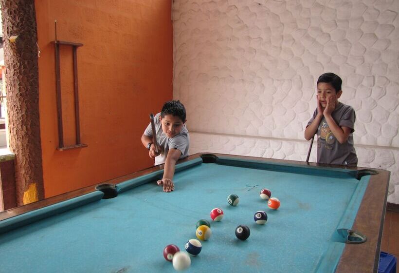 مسافرخانه Hosteria El Surillal